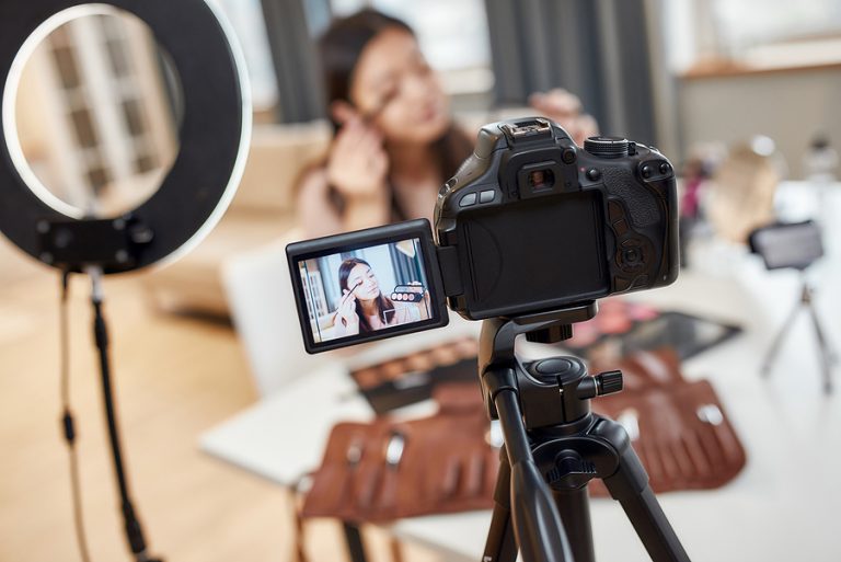 Influencers | Wat zijn het, hoeveel verdienen ze en hoe word ik influencer?