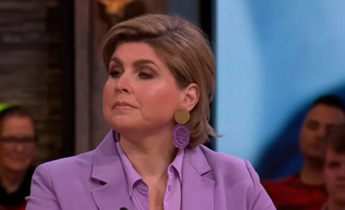 Britt Dekker zet Angela de Jong op haar plek om haatcolumns