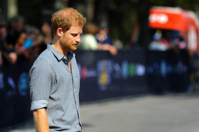 Prins Harry getuigt als eerste royal in 130 jaar voor de rechtbank