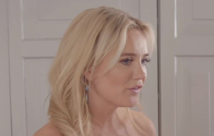 Sonja Bakker opnieuw in elkaar geslagen door Barry van Suijdam